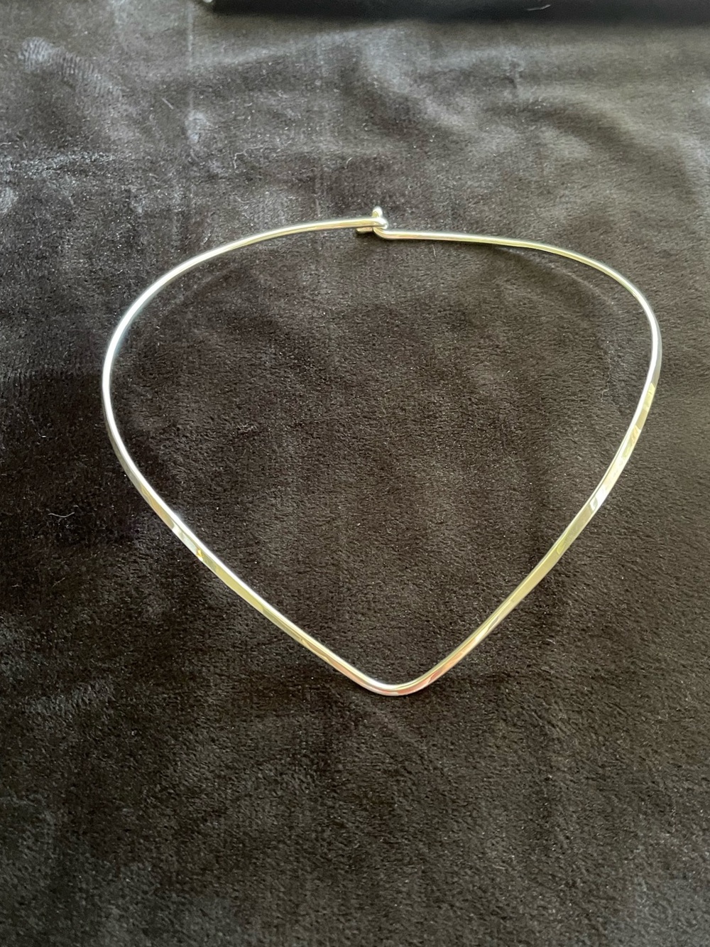 James Avery RETIRED Silver V-Shaped Collar Choker Necklace - most pendants fit!
